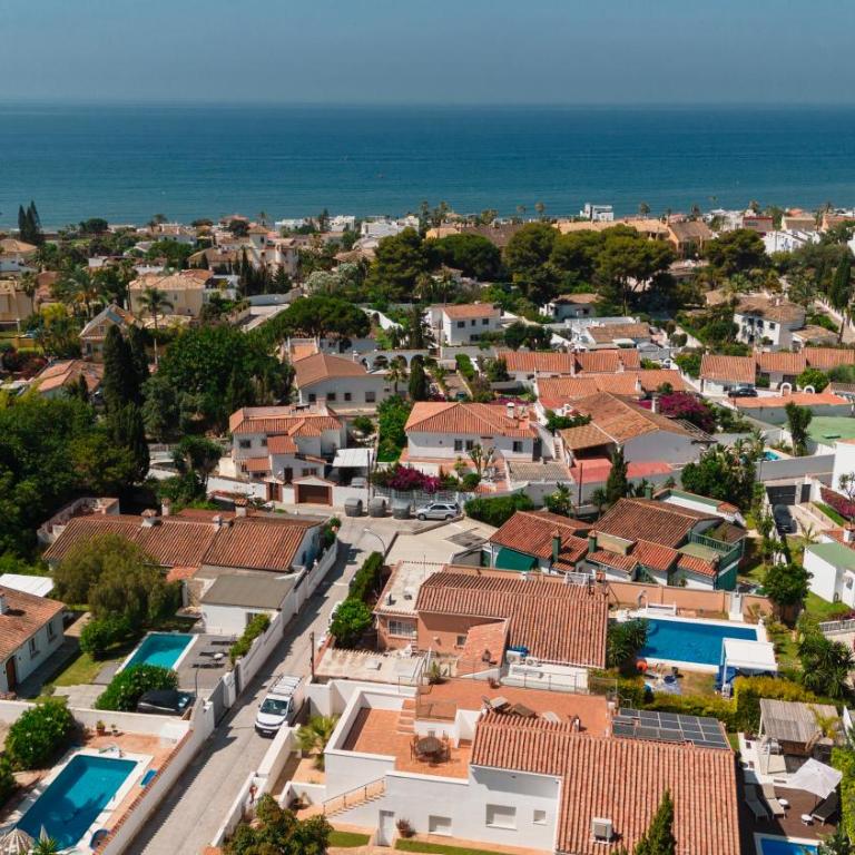 Holiday home with large sunny terrace, Costabella - Casa con 1 dormitorio - 11