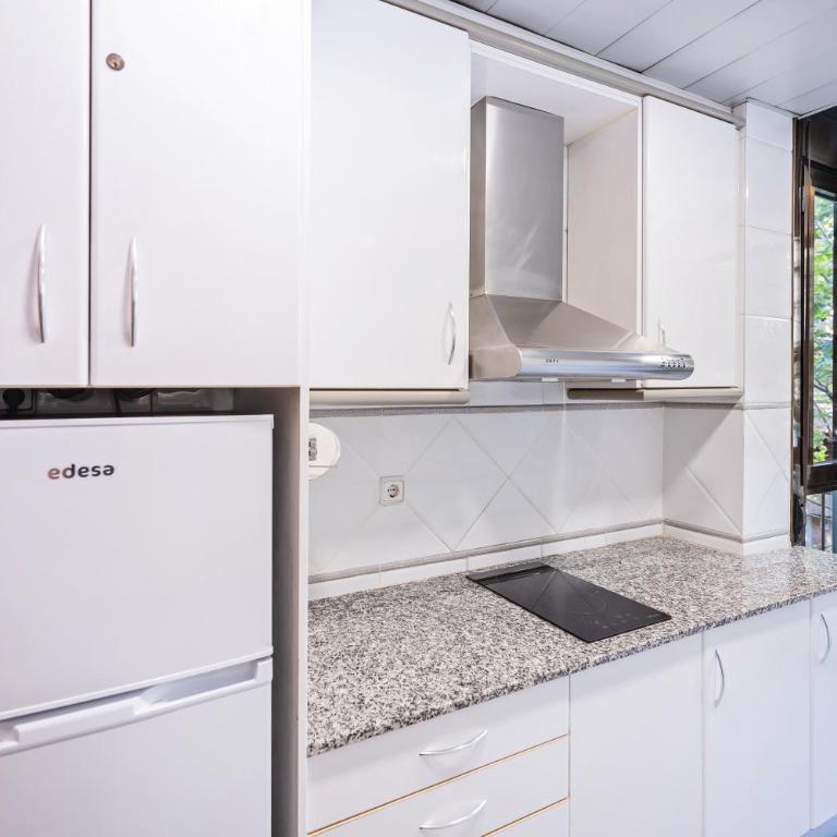 Aparthotel Napols - Abapart - Two-Bedroom Apartment (3 Adults) - 6