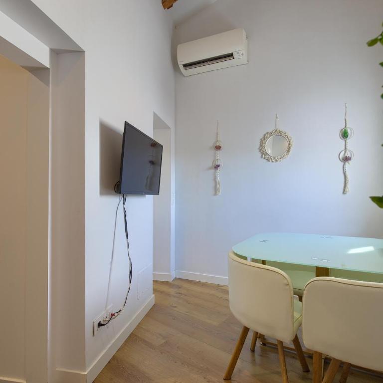 Barrio de las Letras - Buhardilla en el Centro - One-Bedroom Apartment - 6
