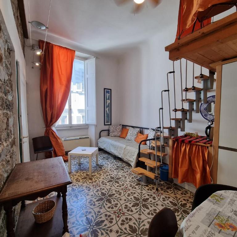 LA SEDE DELL'ARTE Monolocale Studio e Camere in Torre Medievale vicino a Duomo e Piazza Signoria - Monolocale su 2 Livelli - 3