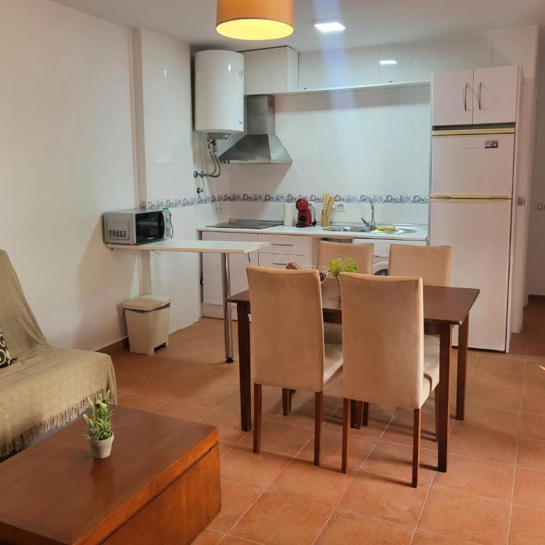 Casa baja naturista con palmeras y patio! - Apartamento de 1 dormitorio - 27