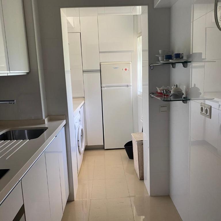 Homely Home Paseo Maritimo Edificio Eden Roc - Apartamento - 17