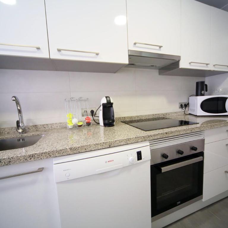 Benalmadena Alay Pool & Beach - Apartment with Terrace - 29