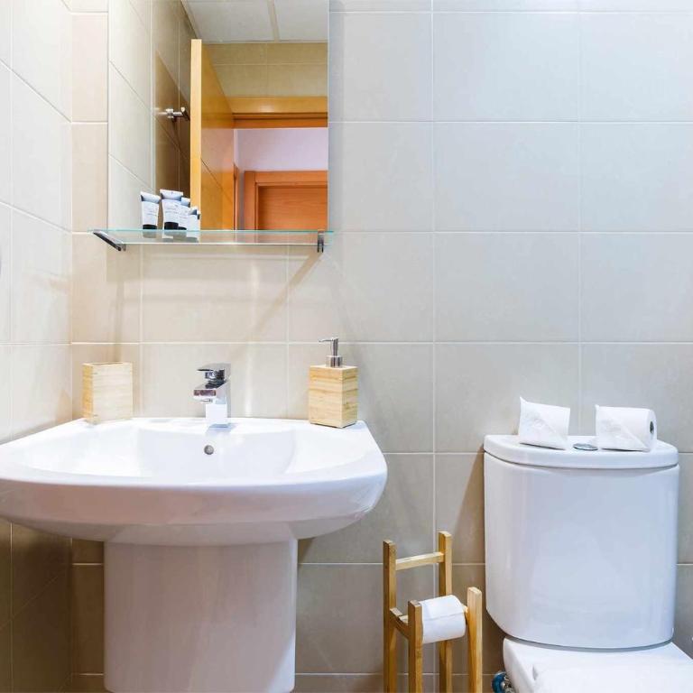 A&N Coastal Comfort Apartment with Pool & Parking - Apartamento de 2 dormitorios - 38