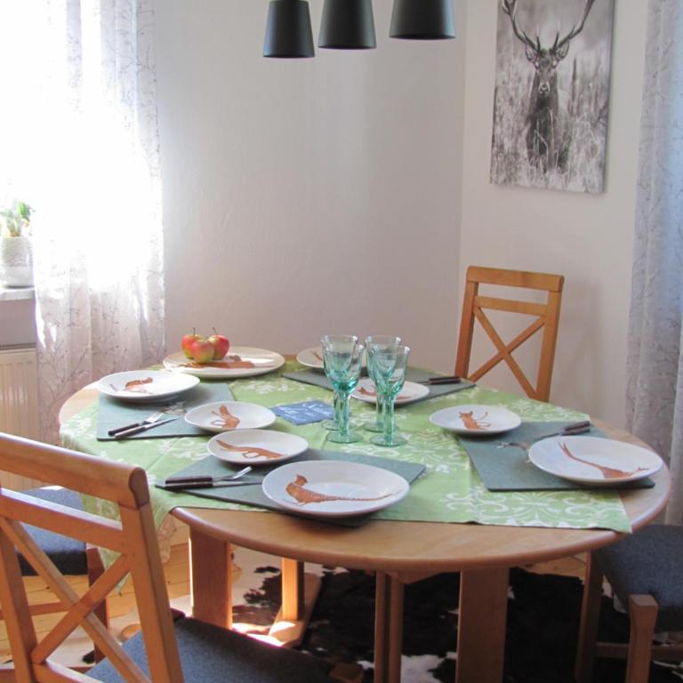 #7 Komfortables Gästehaus Schlossblick Trunkelsberg ,vollständig ausgestattet, 2 Bäder, 3 Schlafzimmer, Top-Ausstattung - Haus mit 3 Schlafzimmern - 1