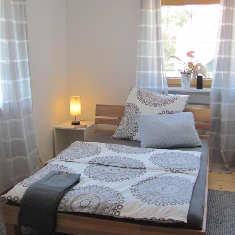 #7 Komfortables Gästehaus Schlossblick Trunkelsberg ,vollständig ausgestattet, 2 Bäder, 3 Schlafzimmer, Top-Ausstattung - Haus mit 3 Schlafzimmern - 2