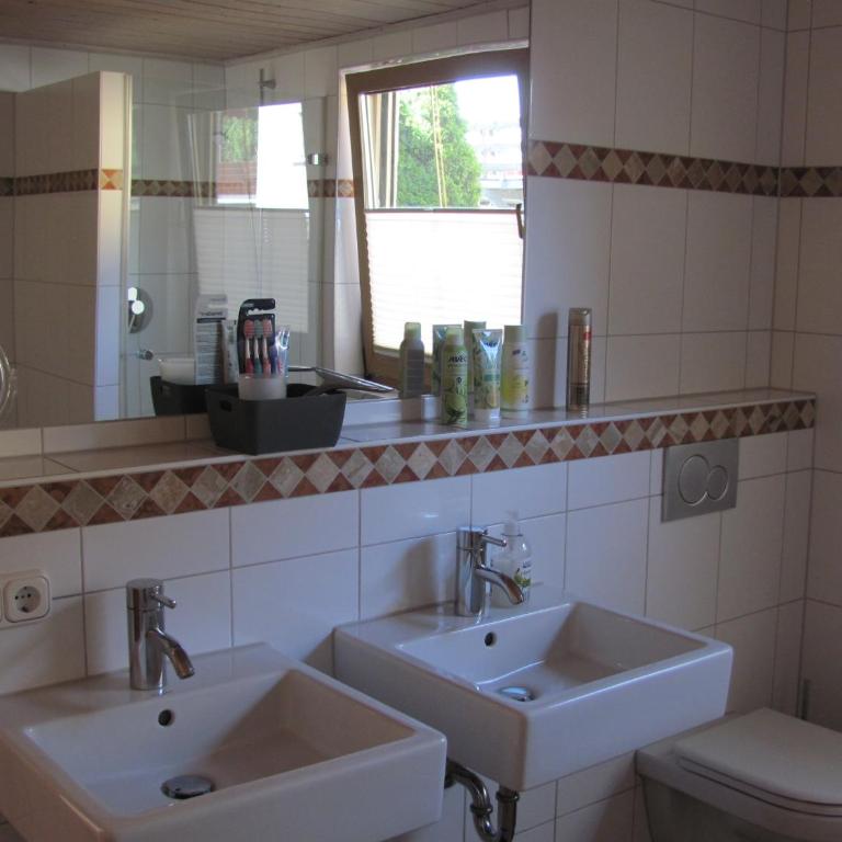 #7 Komfortables Gästehaus Schlossblick Trunkelsberg ,vollständig ausgestattet, 2 Bäder, 3 Schlafzimmer, Top-Ausstattung - Haus mit 3 Schlafzimmern - 30