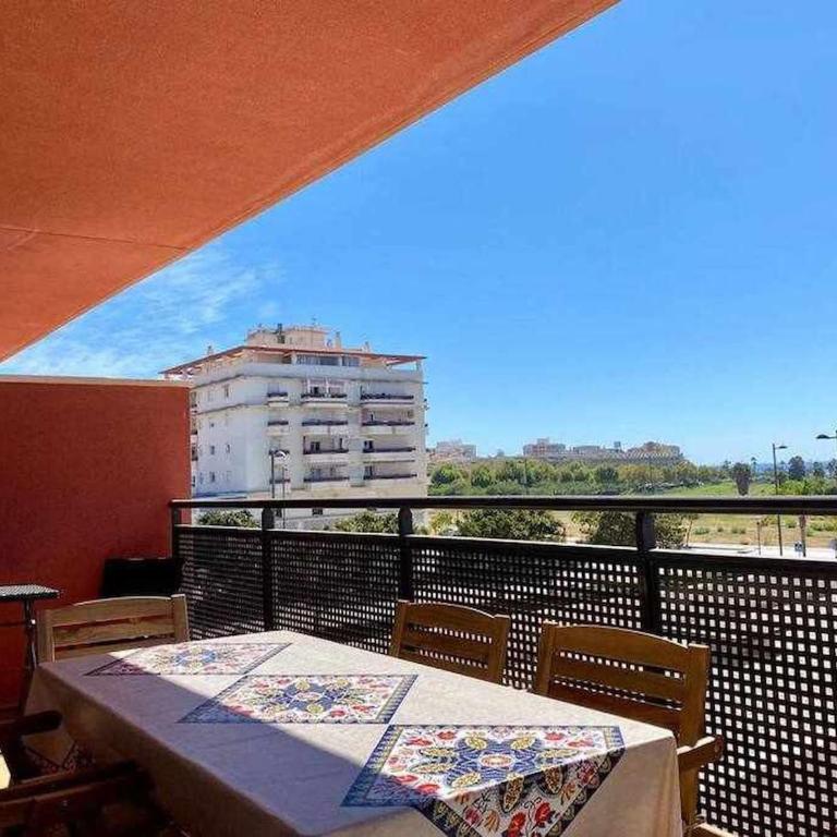 A&N Spacious Family Retreat with Pool & Parking - Apartamento de 3 dormitorios - 20