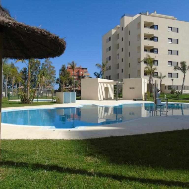 Piscina Abierta- Open pool Playa Marinsa Beach Torre del Mar - One-Bedroom Apartment - 24