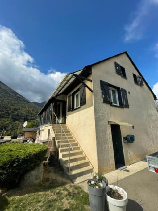 Bel Appartement dans résidence cheminée /Jardin - Appartement 3 Chambres - 50