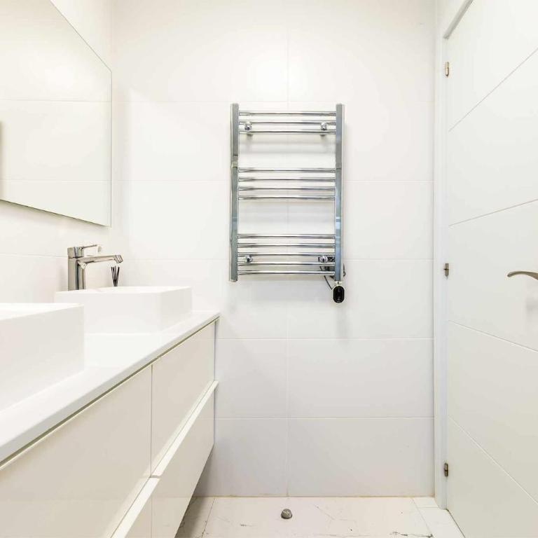 A&N Torre del Mar Skyline Sea View Terrace & Beach - Two-Bedroom Apartment - 82