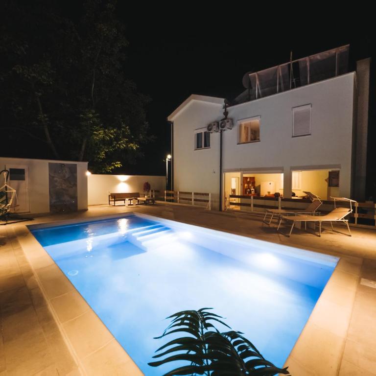 Villa Draga - Three-Bedroom Villa - 1