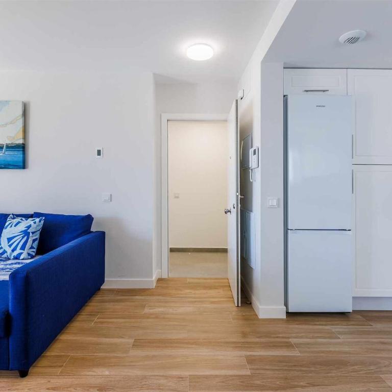 A&N Sea View Comfort Suite with Pool & Parking Torre del Mar - Two-Bedroom Apartment - 21
