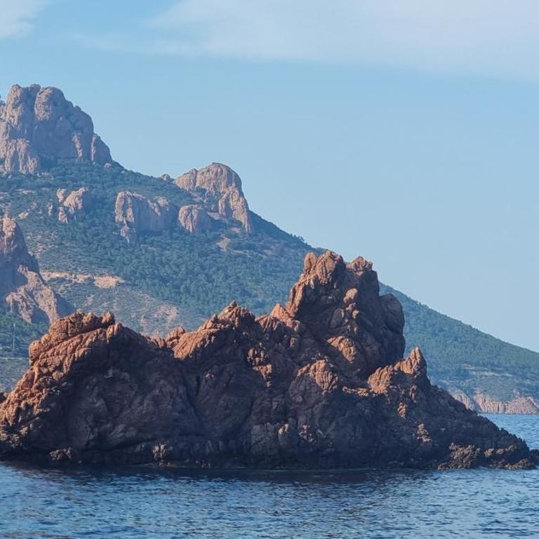 Agay Cap Esterel Le Hameau F2 Clim plein sud dernier etage Magnifique vue mer - Appartement 1 Chambre - 89