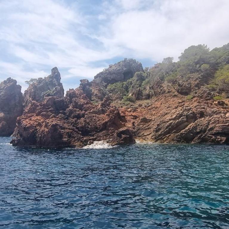 Agay Cap Esterel Le Hameau F2 Clim plein sud dernier etage Magnifique vue mer - Appartement 1 Chambre - 97
