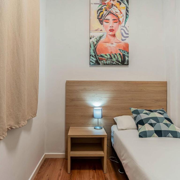 AB Nou de la Rambla - Two-Bedroom Apartment 1 - 8