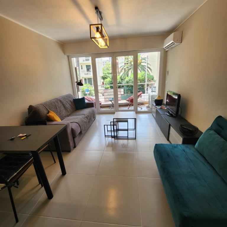 studio meuble climatise centre ville vue mer - Monolocale - 2