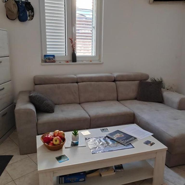 Tomopet Apartment - One-Bedroom Apartment - 9