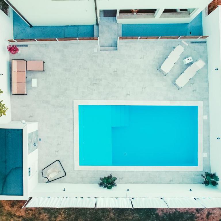 Villa Draga - Three-Bedroom Villa - 8