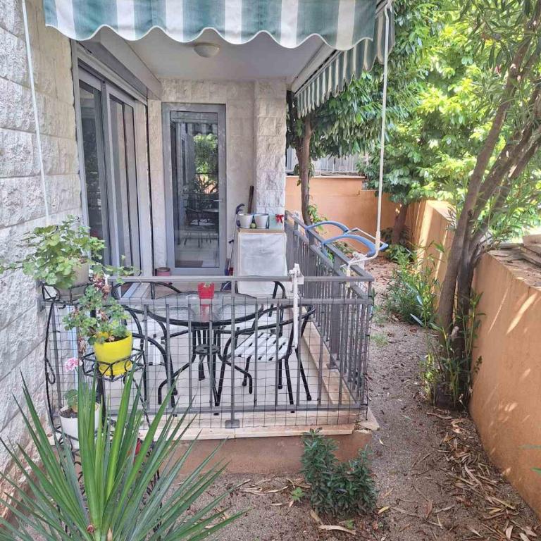Ljiljana - Three-Bedroom Apartment - 35
