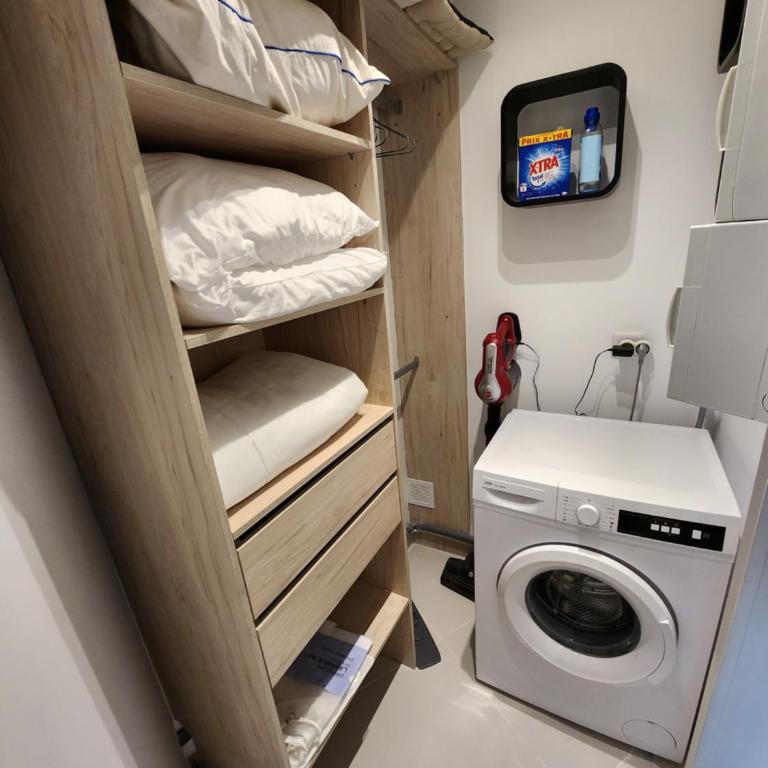 studio meuble climatise centre ville vue mer - Monolocale - 9