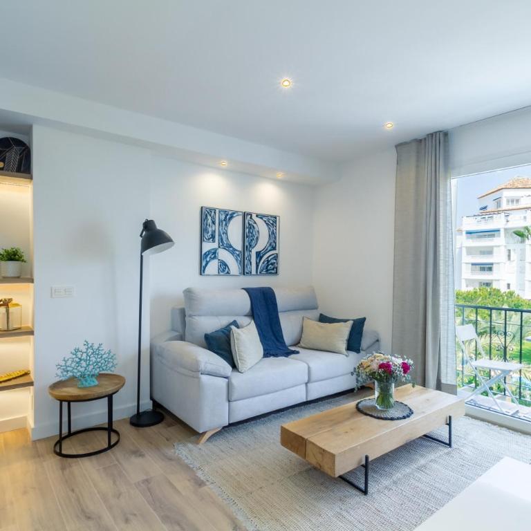 MARBELLA BANUS SUITES - Puerto Banús, Playas del Duque Beachside Residential, 2BD -2BA, Direct Beach & P Banús Access, 35,000 m2 Gardens, 3 Pools - Deluxe Apartment - 61