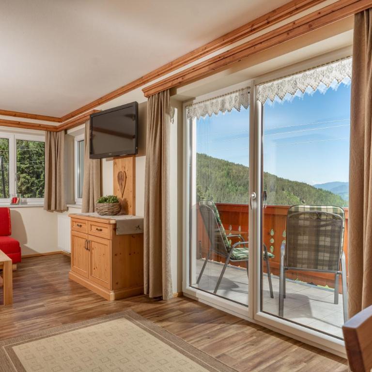 Apparthaus Taxegger - Apartment mit 2 Schlafzimmern und Balkon - 3