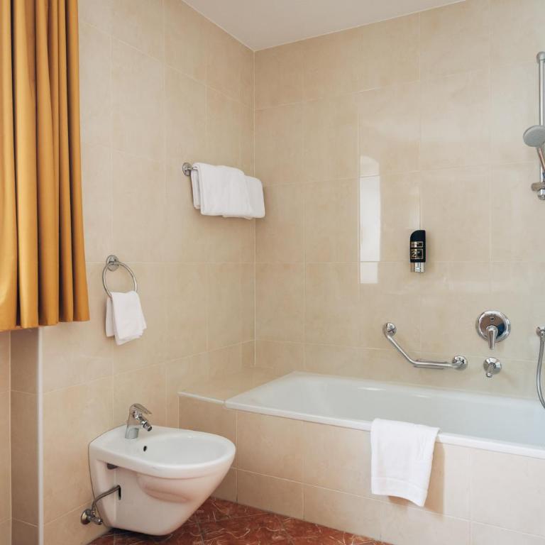 Hotel Bambi Am Park - Double or Twin Room - 4