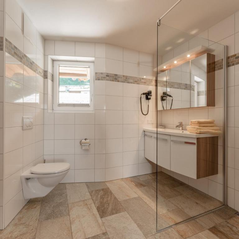 Apparthaus Taxegger - Apartment mit 1 Schlafzimmer und Balkon - 2