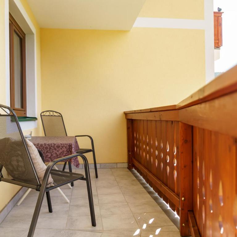 Apparthaus Taxegger - Apartment mit 1 Schlafzimmer und Balkon - 4