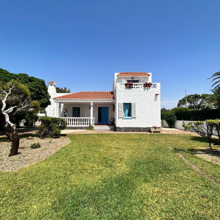 Casa Manuela frente al Mar - Four-Bedroom House - 1