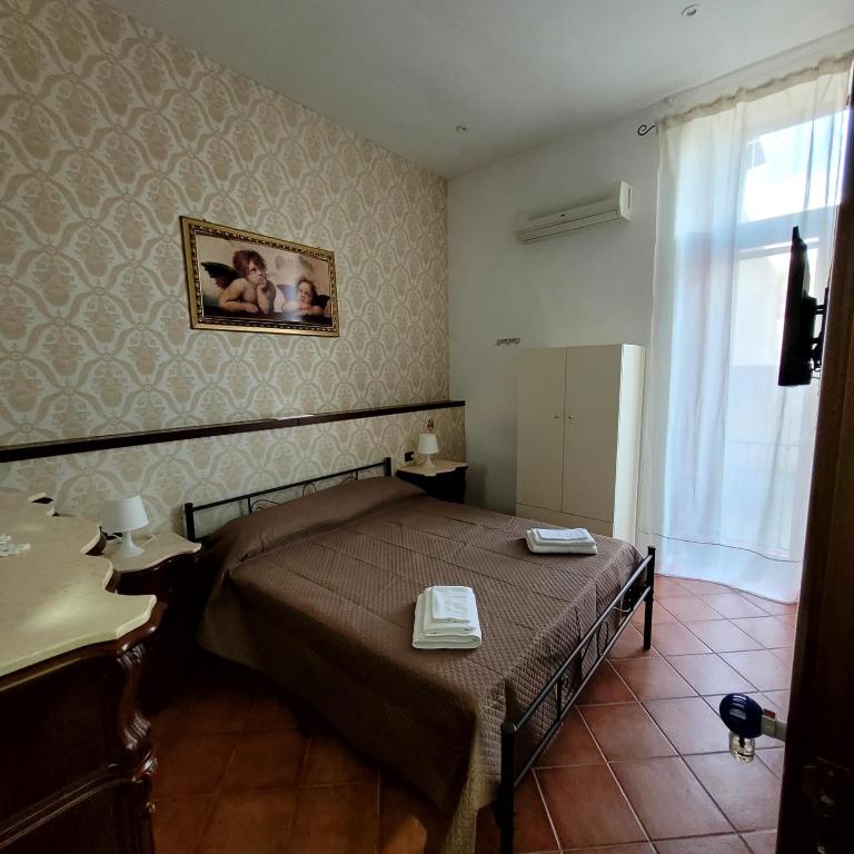 Perry Home - Two-Bedroom Apartment - 7