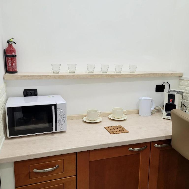 Perry Home - Two-Bedroom Apartment - 8