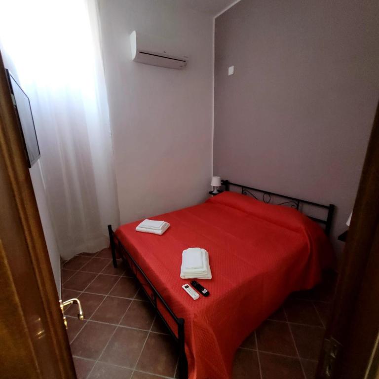 Perry Home - Two-Bedroom Apartment - 12