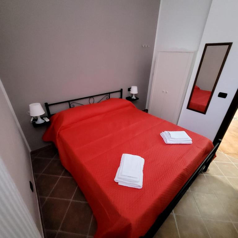 Perry Home - Two-Bedroom Apartment - 13