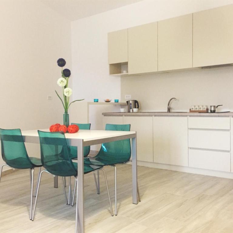 Apart Hotel Sea Fort - Apartman s 1 Spavaćom Sobom, Balkonom i Pogledom na Vrt - 5