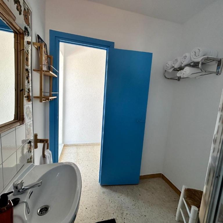 Casa Manuela frente al Mar - Four-Bedroom House - 6