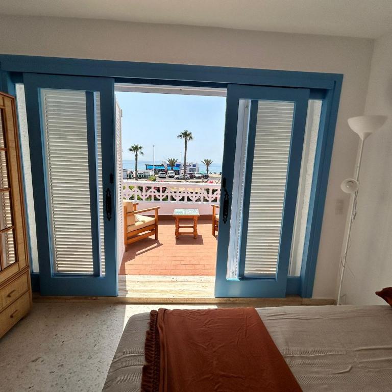 Casa Manuela frente al Mar - Four-Bedroom House - 39