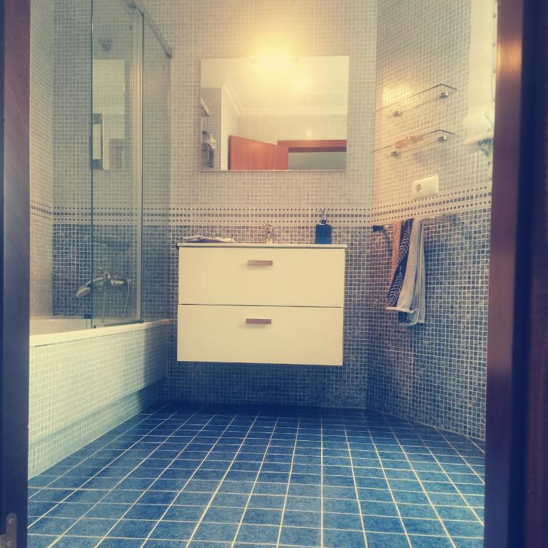 Atico Rias Baixas - Two-Bedroom Apartment - 12