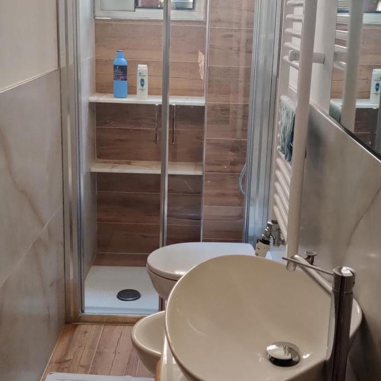 J&R House - Pisa Centro Stazione Aeroporto - Appartamento Standard con 2 Camere da Letto - 8