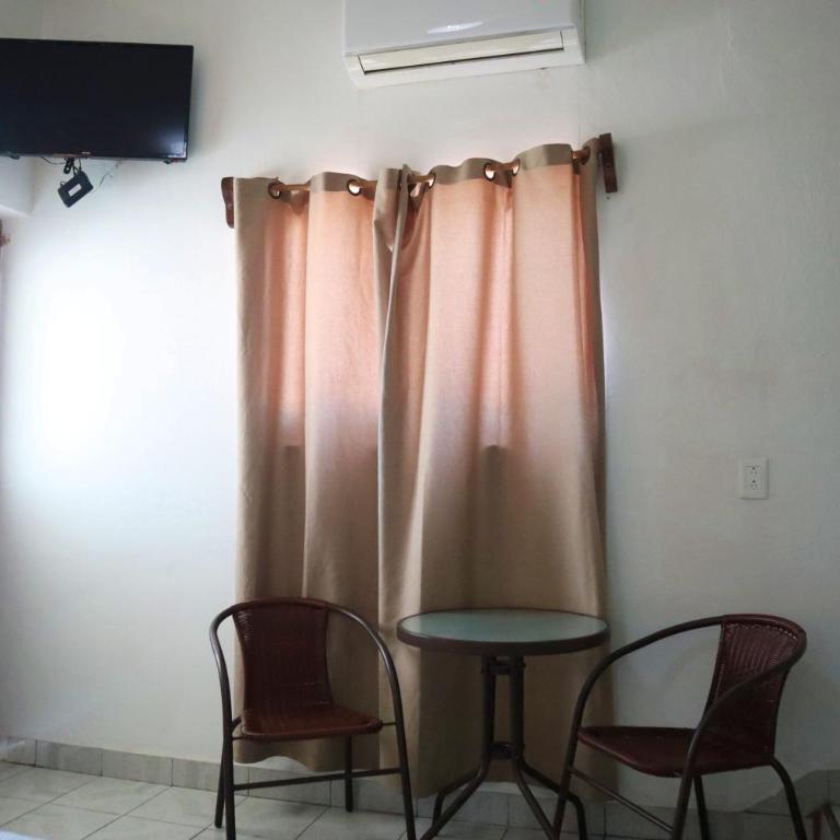 HOTEL OLAS ALTAS BUCERIAS - Habitación Doble Económica - 1
