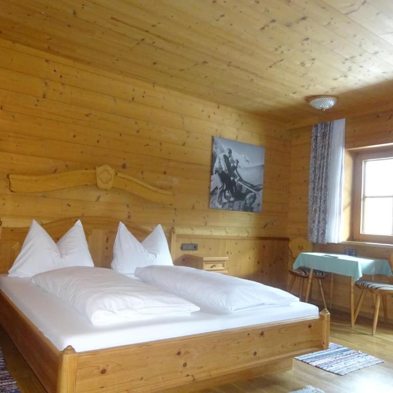 Landhaus Löberbauer - Doppelzimmer mit Balkon - 1