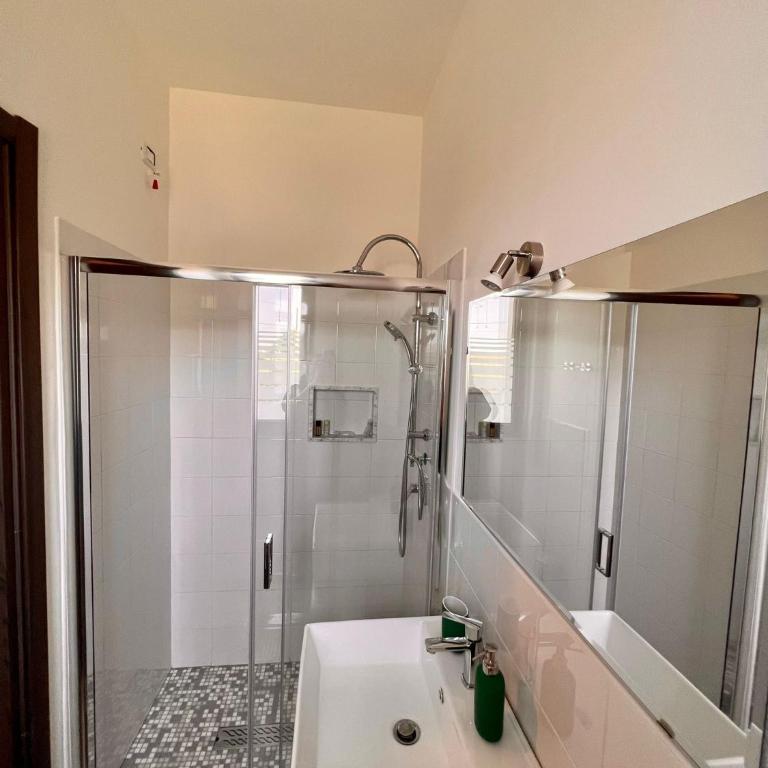 Cristian Rooms - Camera Matrimoniale con Bagno Privato - 3