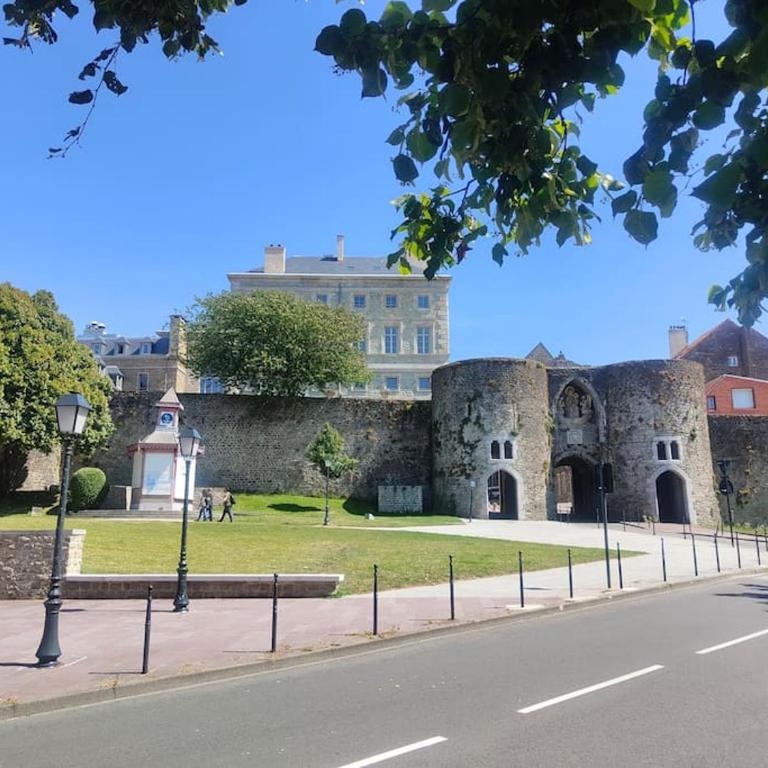Le San Martin (à 100 m des remparts) - Apartamento de 1 dormitorio - 9