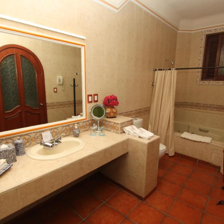 Hotel Boutique Parador San Miguel Oaxaca - Suite con cama extragrande - 15