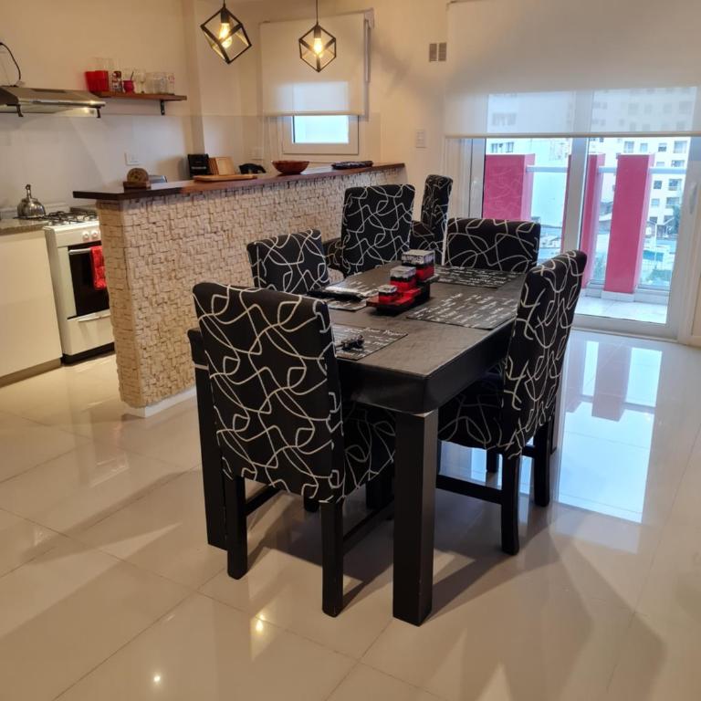 Confort Platense departamento con cochera - Apartamento de 1 dormitorio - 1