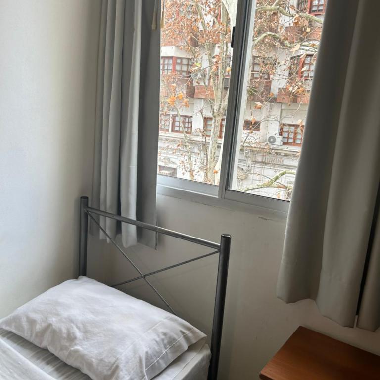 Reina Madre Hostel - Single Bed in 4-Bed Dormitory Room - 5