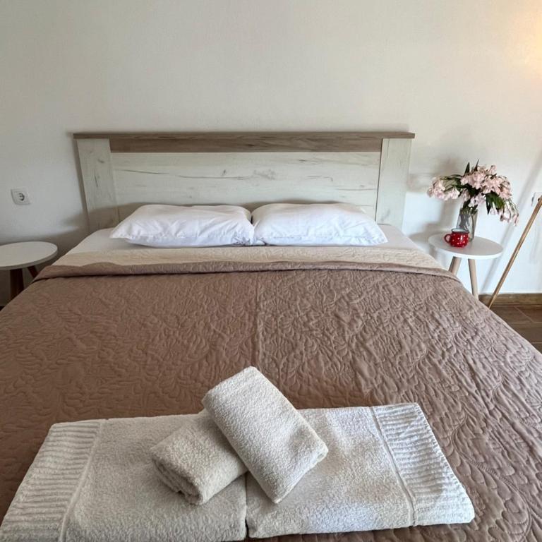 Demiri Rr - One-Bedroom Apartment - 2