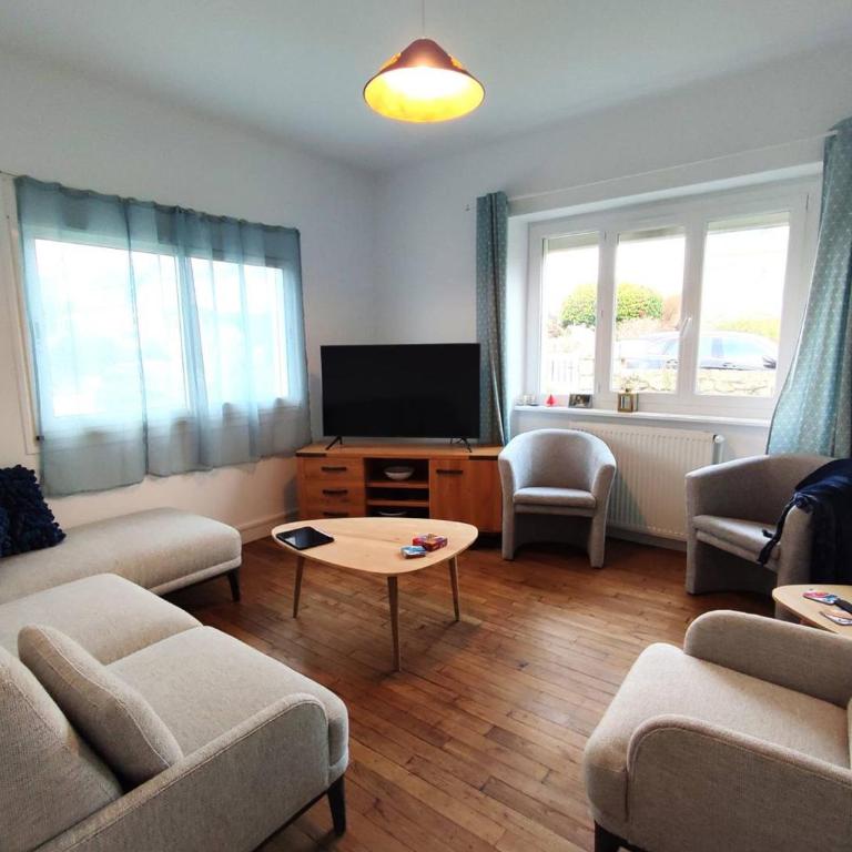 Maison à Perros-Guirec avec WiFi à 550m de la plage de Trestraou - FR-1-368-368 - Vacation Home - 3