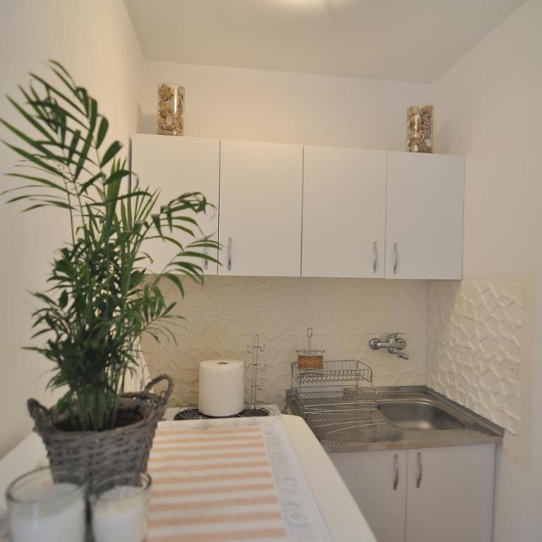 Charming studio near downtown - Studio - 25